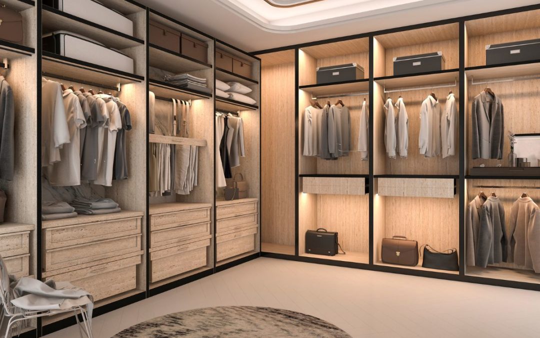 Minimalizm w szafie: jak skutecznie uporządkować garderobę i uwolnić przestrzeń